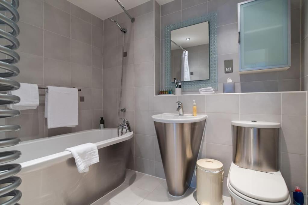 Cardiff City Centre Apartment Exterior photo