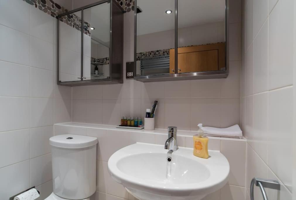 Cardiff City Centre Apartment Exterior photo